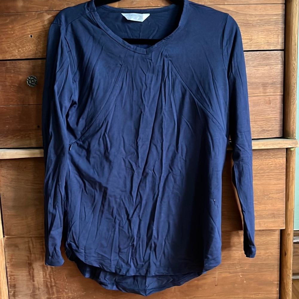 Cadenshae Blue long sleeve nursing shirt size XS